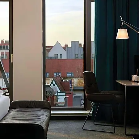 Otel The Cloud One